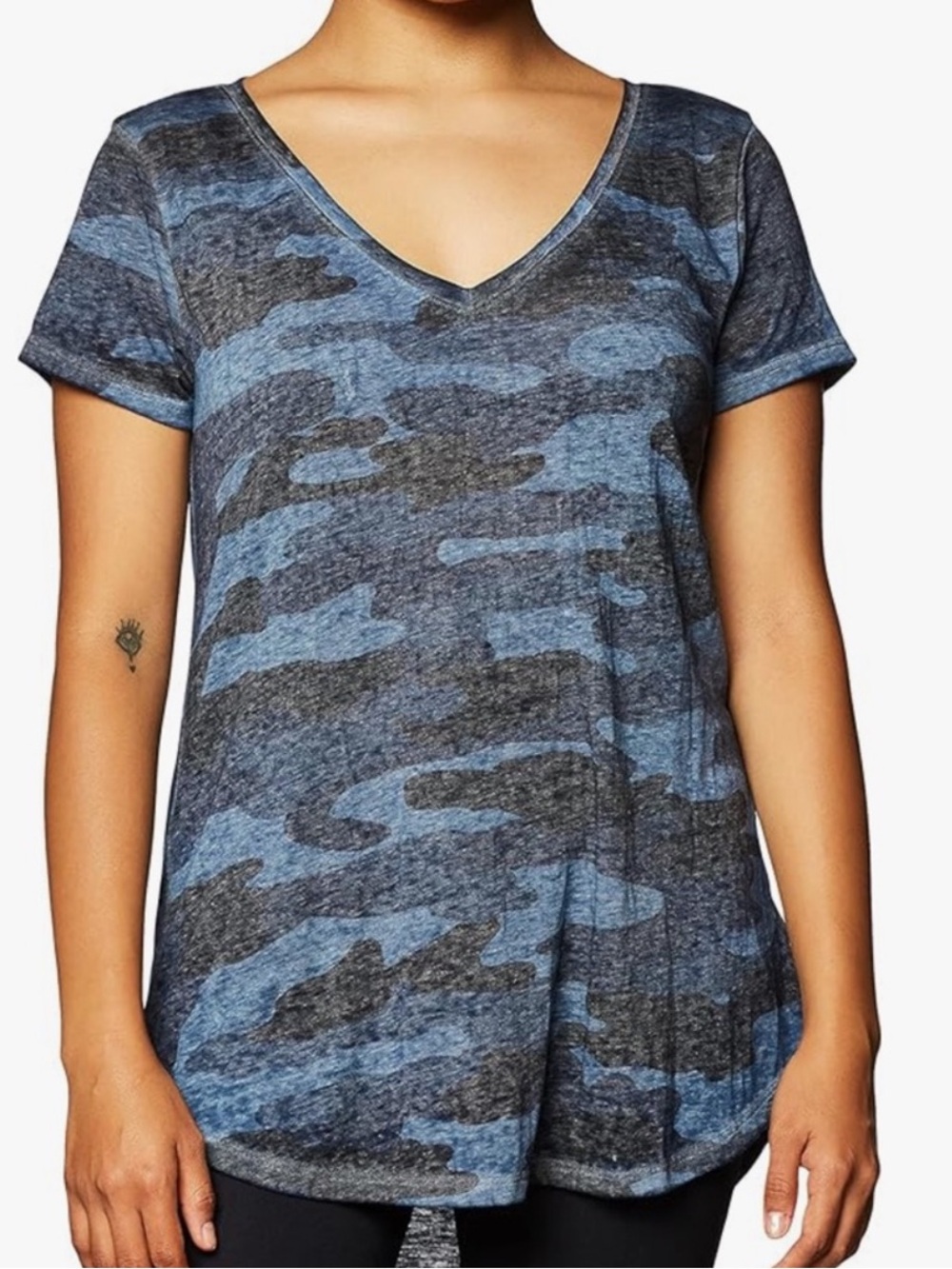 Lucky Brand Women's Dark Blue Camo Burnout V-Neck Tee, EUC, Size Medium - Picture 2 of 11